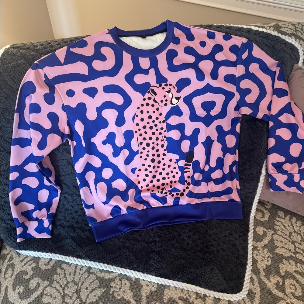 Women’s L polyester crew neck top